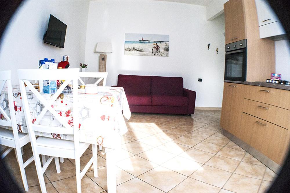 Chiara'S Home Brindisi Exterior photo